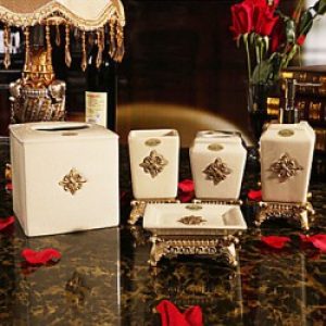 5 pièces d’accessoires pour salle de bain très classe