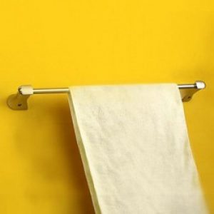 Barre porte-serviettes chromée de style moderne