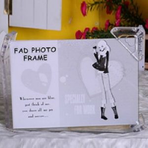 Cadre photo de style contemporain en acrylique