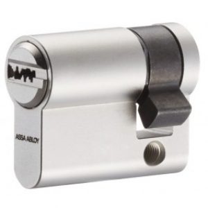 Cylindre simple à profil européen en laiton nickelé type CY 110