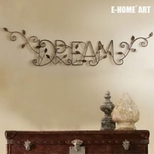 Décoration murale de style rustique en forme  » DREAM  » écrit en métal