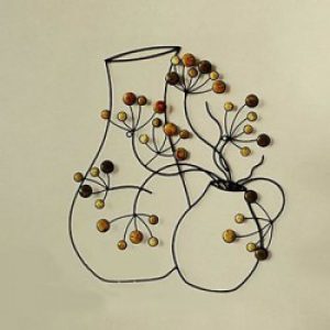 Décoration murale de style rustique en forme vase en métal