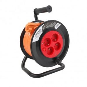 Enrouleur + 4 prises – HO5VVF 3G1.5