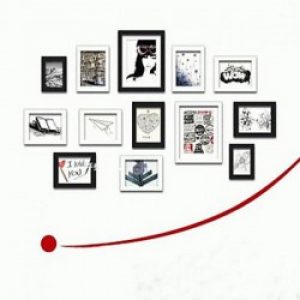 Ensemble de 13 cadres photos de style rustique en bois noir et blanc