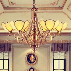 Lustre Rustique doré à 6 lampes