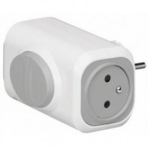 Multiprise 2 sorties avec bouton d’extraction – 050637