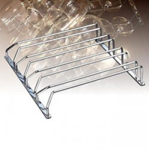 Porte-verres sous forme d&rsquo;étagères en fonte