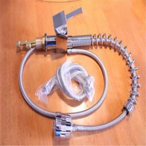 Robinet de cuisine contemporain avec spray démontable fini chromé