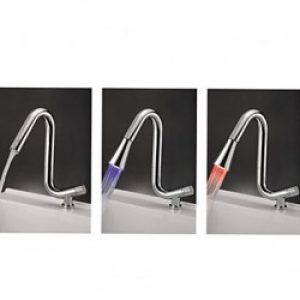 Robinet de cuisine en forme de Z