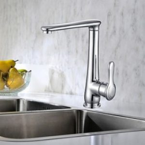 Robinet de cuisine à poignée unique, finition chromée pour un style contemporain