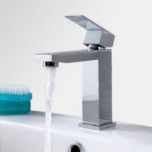 Robinet d&rsquo;évier cascade fini en chrome, robinet de style contemporain avec unique poignée