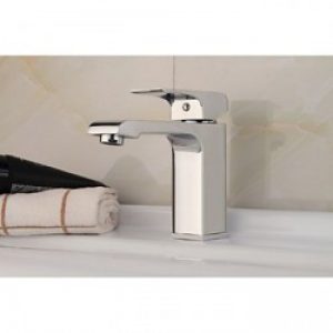 Robinet d&rsquo;évier de style simple et contemporain, finition en chrome avec une poignée et un seul trou d&rsquo;installation