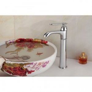 Robinet d&rsquo;évier effet cascade, un style antique et finition chromée