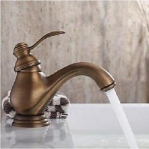 Robinet d&rsquo;évier en cuivre style antique muni d&rsquo;une poignée