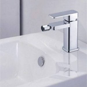 Robinet pour bidet à bec horizontal en laiton massif