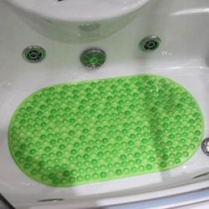 Tapis de bain à rayures moderne