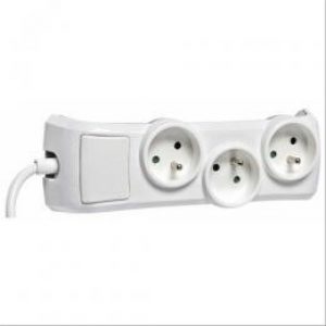 Bloc multiprises standard cordon 1,5m avec interrupteur 6x2P+T – Ebenoid