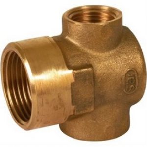 Bouchon F3/4 » avec 1 sortie F3/8 pour purge auto et 1 en F1/2 pour vidange