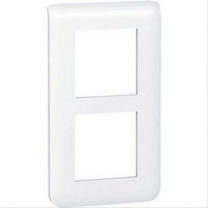 Plaque pour 2×2 modules vertical rénovation Mosaic Blanc Legrand 078854