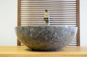 Vasque en marbre gris de forme ronde VIENNA