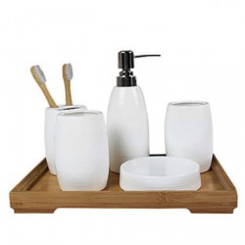 5 pièces d’accessoires pour salle de bain simple en blanc