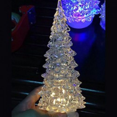 Bougie à LED lumineuse sous forme d&rsquo;arbre de Noël