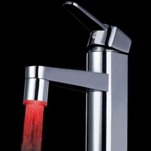 buse de robinet à couleur rouge en laiton