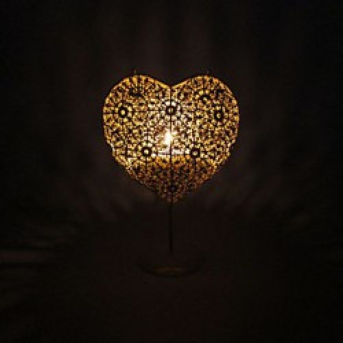 Chandelier en Fer, Mignon sous forme de cœur blanc, création artisanat