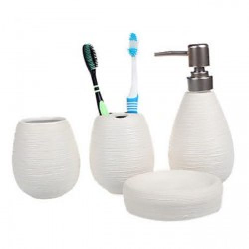 Ensemble classique composé de 5 récipients de salle de bain