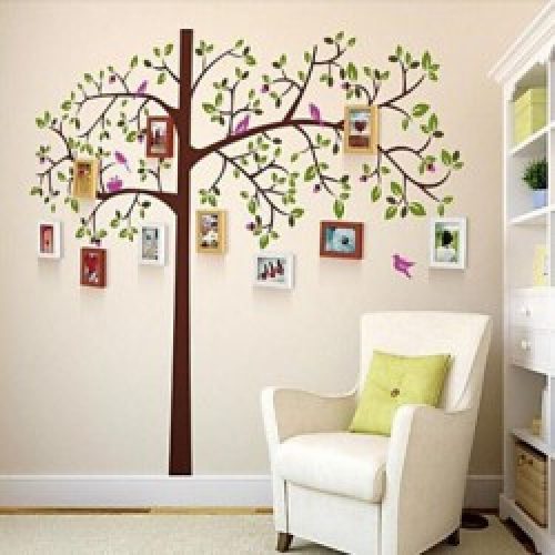 Ensemble de 10 cadres photos de style contemporain en bois marron et blanc avec autocollant de mur