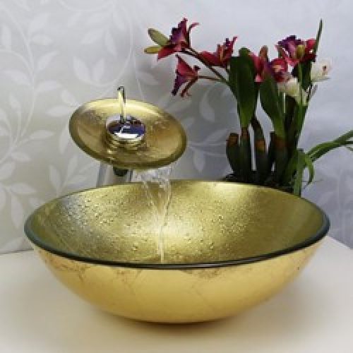 Evier avec robinet cascade en verre trempé doré