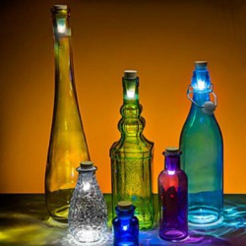 Lampe USB rechargeable en forme bouchon pour bouteille en bois et plastique