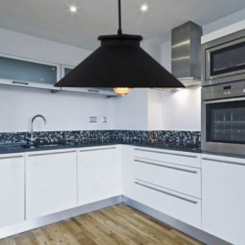 Lustre de Cuisine en Métal Noir à empoule