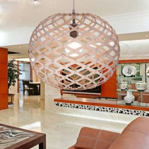 Lustre Vintage à Boule en Bois