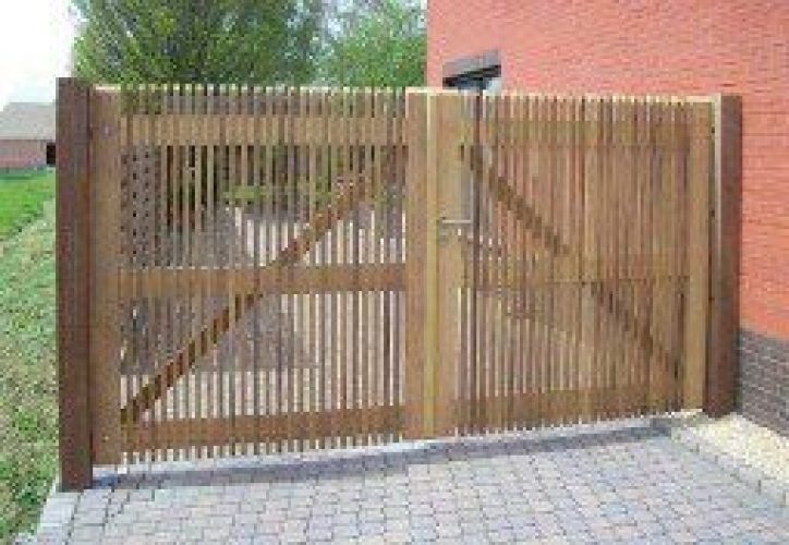 Portail Double Battant en Iroko Prado – 300 x 180 cm