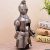 Porte-bouteille de style européen sous forme de robot en fonte