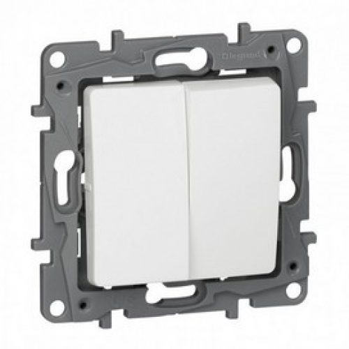Poussoir double Niloé 6A blanc Legrand 664708