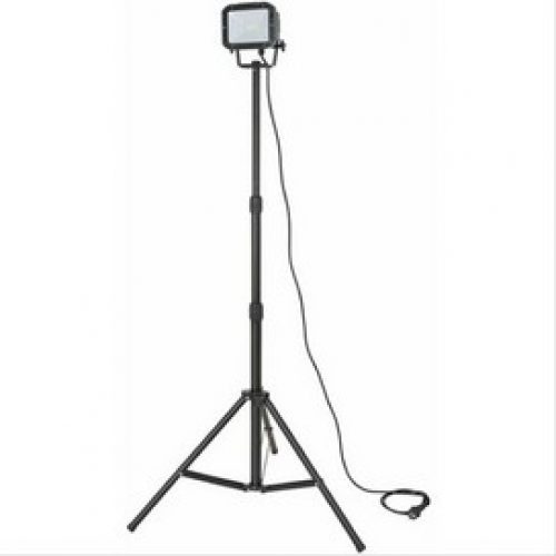 Projecteur de chantier sur pied 28 LED SMD Brennenstuhl – BRENNENSTUHL