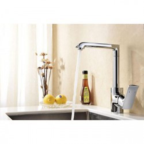 Robinet de cuisine (rotatif) muni d’une poignée, un robinet de style contemporain fini en chrome