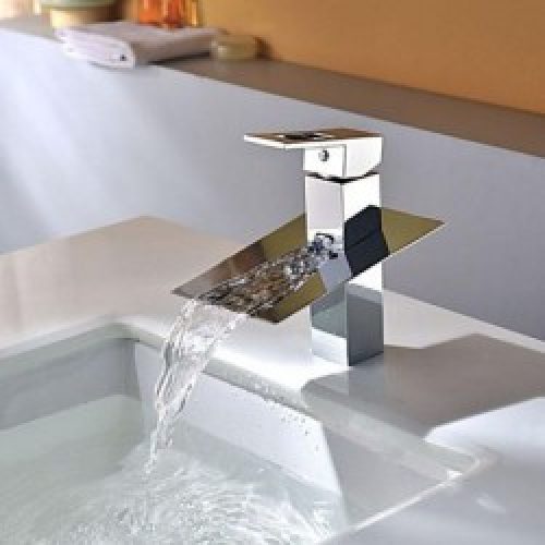 Robinet de lavabo à bec plat et à effet cascade, robinet muni d&rsquo;un mitigeur intégré