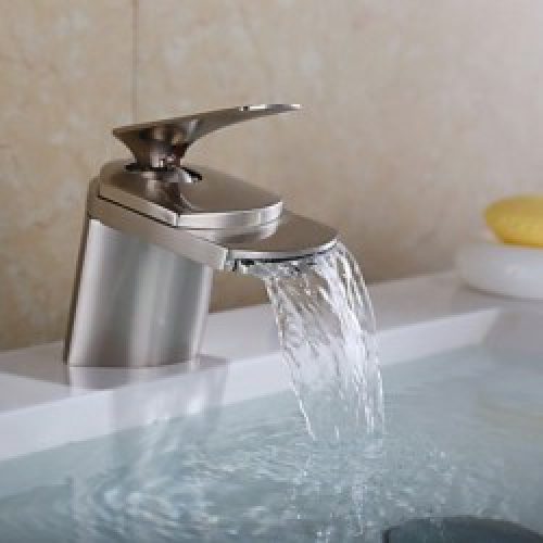 Robinet de lavabo contemporain de hauteur 115 MM en nickel brossé
