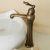 Robinet de lavabo massif style antique, finition en laiton