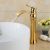 Robinet de salle de bain dorée, design élégant et moderne