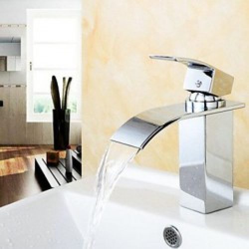 Robinet d&rsquo;évier bec large, style moderne avec finition chrome