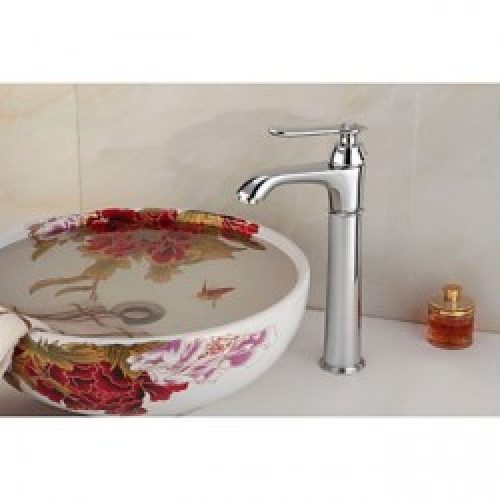 Robinet d&rsquo;évier effet cascade, un style antique et finition chromée