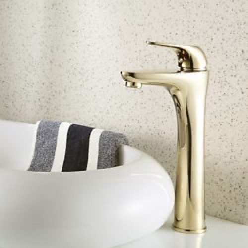 Robinet d&rsquo;évier style antique, un robinet à poignée unique fini en laiton (Ti-PVD)