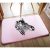 Tapis antidérapant moderne en flanelle à  motif tàªte de zèbre Rose dragée