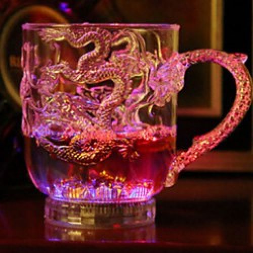 Verre transparent à motif dragon coloré en plastique